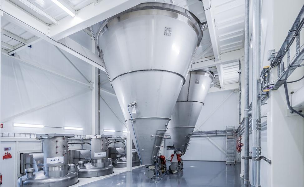 The two 60,000L Nauta mixers at Jonker & Schut