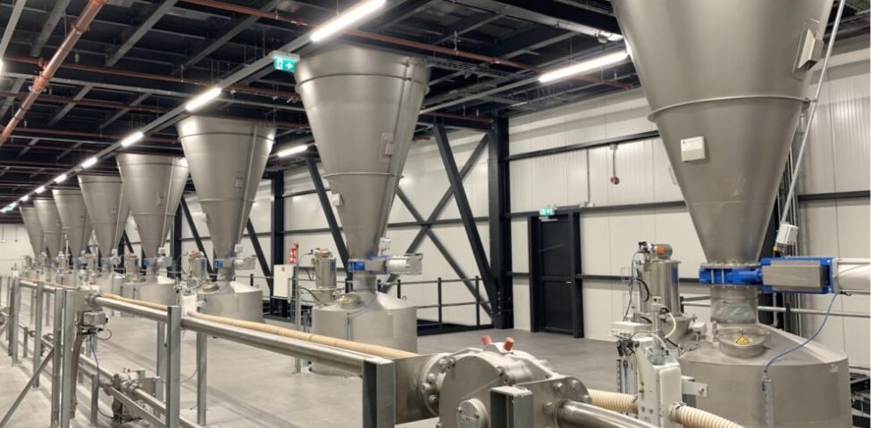 The Nauta mixers from below